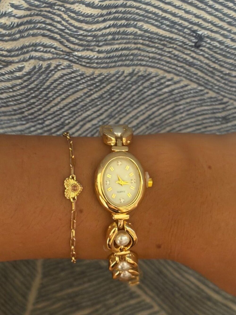 Gold Oval Dial Pearl Bracelet Watch Preppy Y2K OS